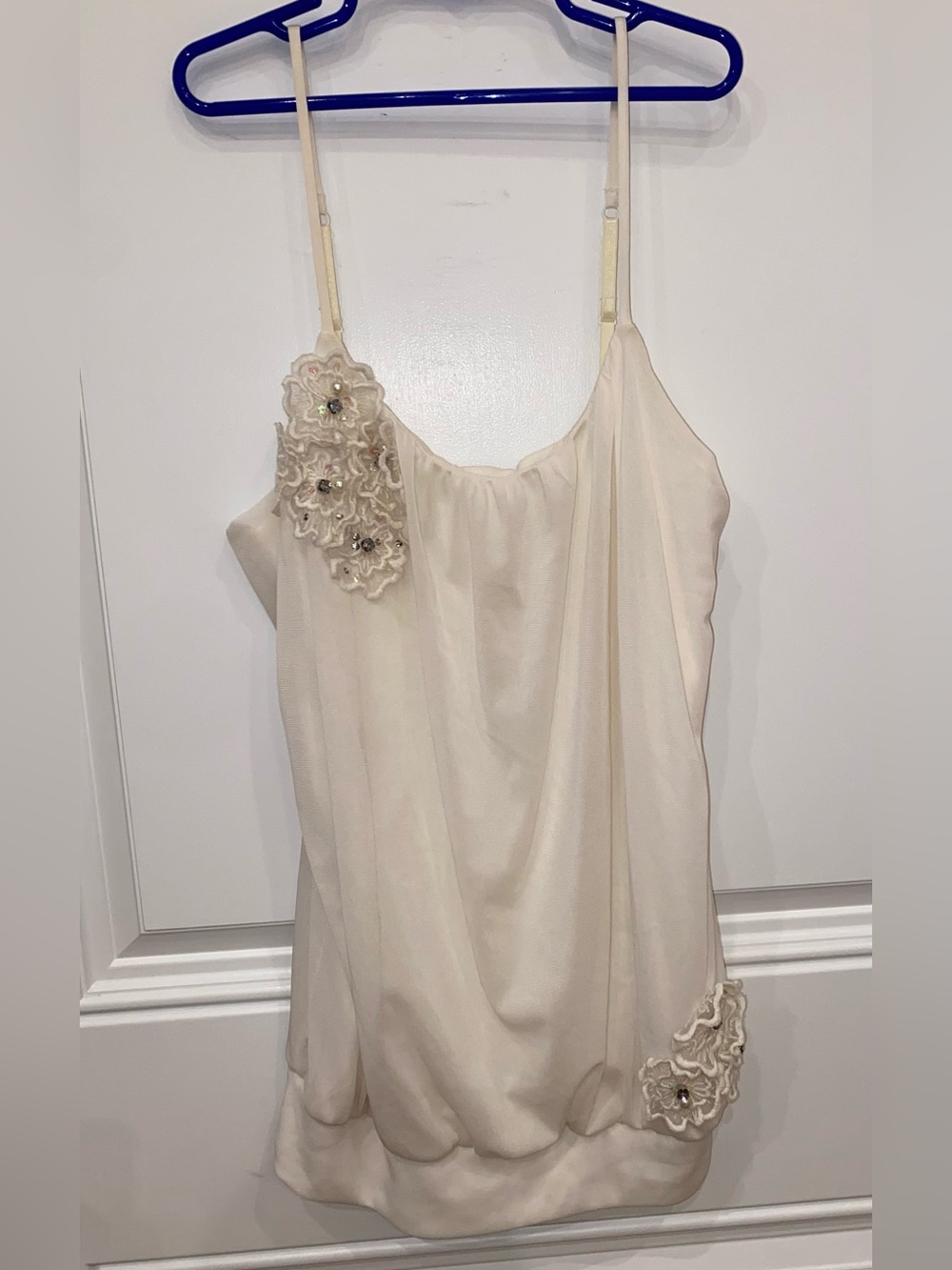 NWT Express Cream Camisole with Beaded Floral Lace Appliqué
